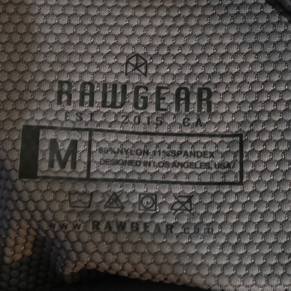 Nwt RawGear war sports bra gray with black writing - Picture 5 of 5